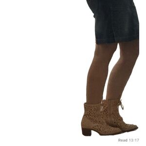 Best Xmas ThriftHaul: Jeffrey Campbell leather booties 7.5